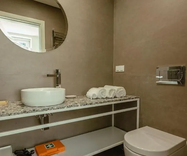 Trindade 19 - 2b Touriga Nacional * Lisboa